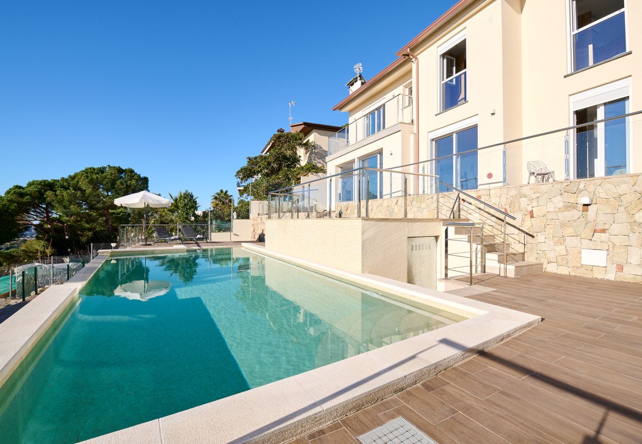 Villa in Lloret de Mar - 2FIR02 Villa with private swimming pool