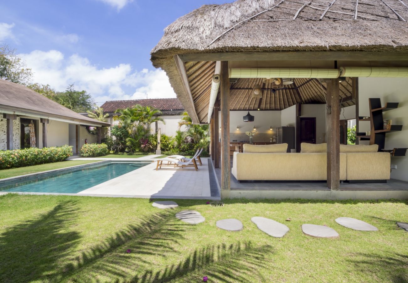 Villa in Uluwatu - Akilea Estate - spectacular 14 bedroom house with pool at Bali