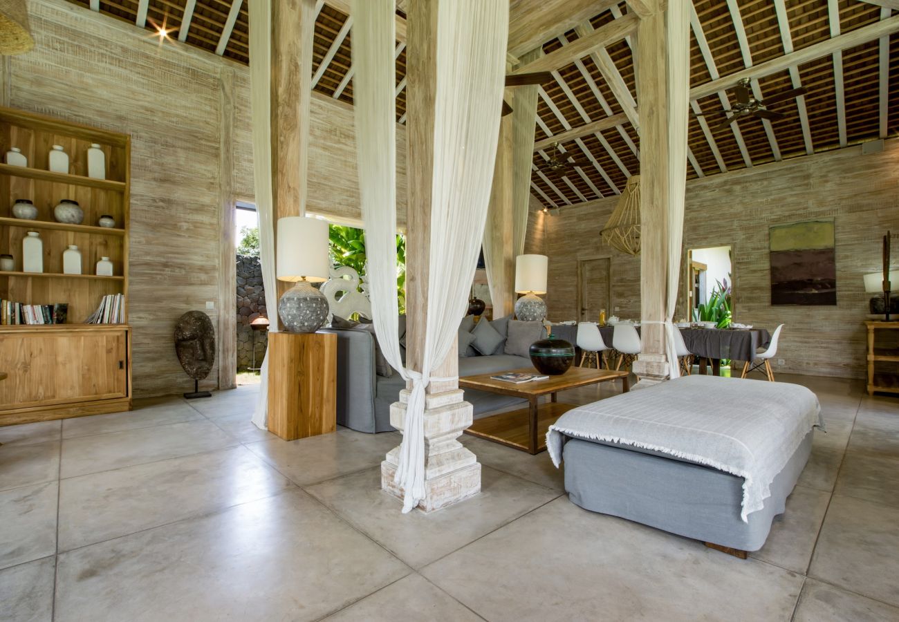 Villa in Kerobokan - Alea Estate- Spectacular villa for 18 people with pool in Bali