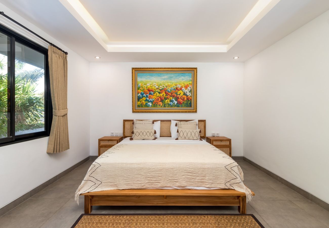 Villa in Seminyak - Ambalika- 3 bedroom house with pool near Bali beach