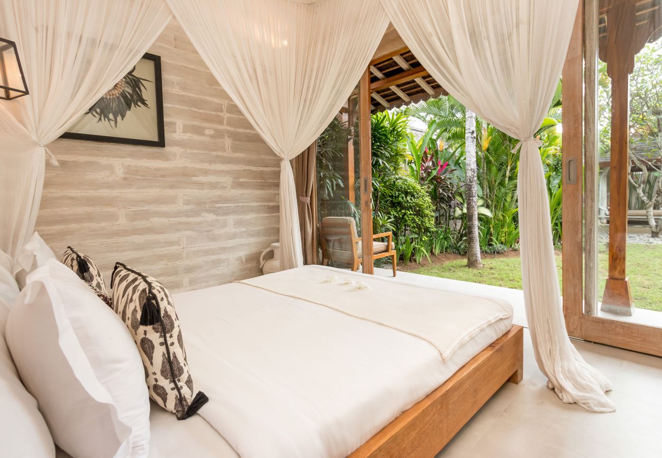 Villa in Kerobokan - Little Manao - Beautiful 4 bedroom house with pool in Bali