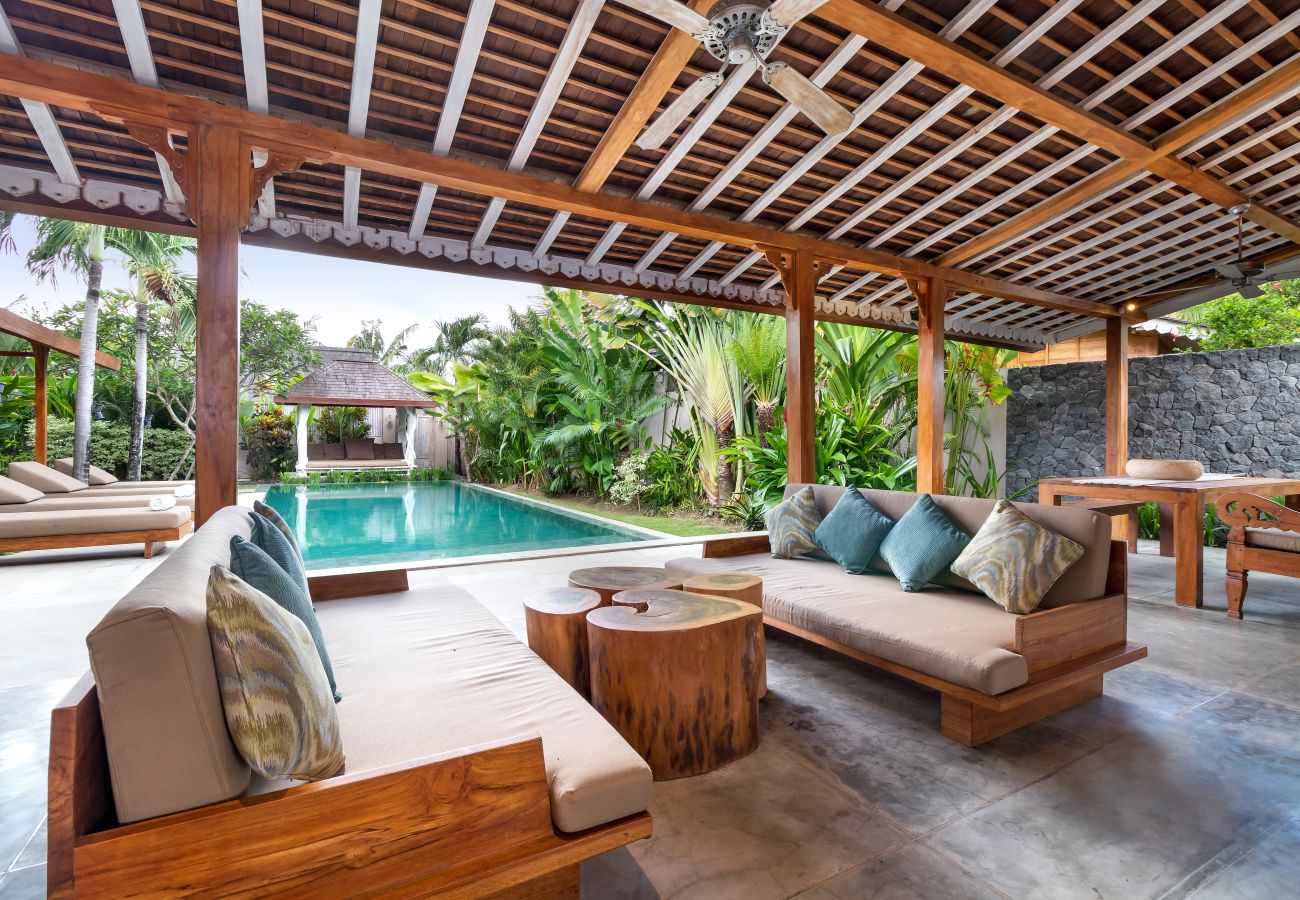 Villa in Kerobokan - Little Manao - Beautiful 4 bedroom house with pool in Bali