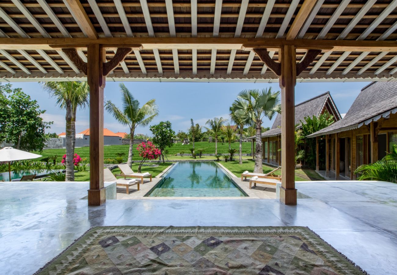 Villa in Kerobokan - Mannao - Spectacular 8 bedroom villa with pool in Bali