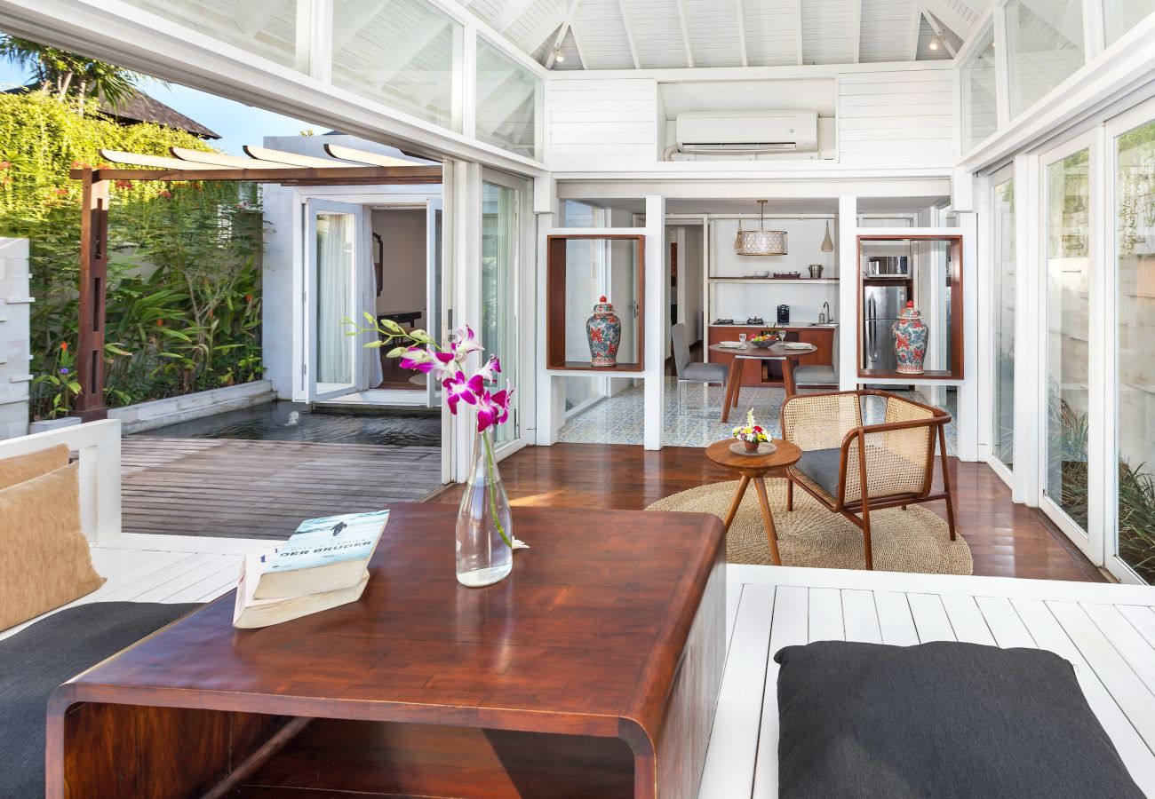 Villa in Seminyak - The chands one A - 1 bedroom beachfront villa with stunning Bali sea views