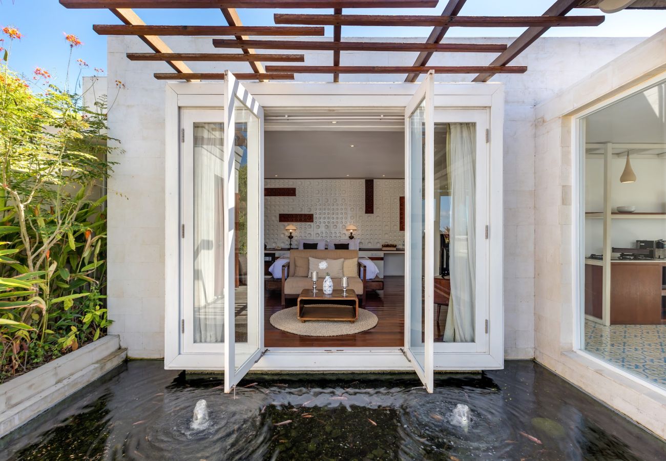 Villa in Seminyak - The chands one A - 1 bedroom beachfront villa with stunning Bali sea views