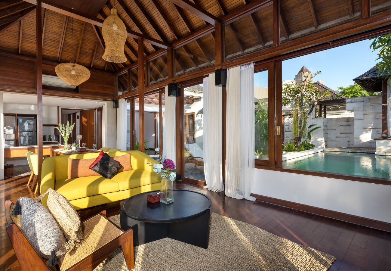 Villa in Seminyak - The chands two A- 2 bedroom frontline villa with stunning Bali sea views