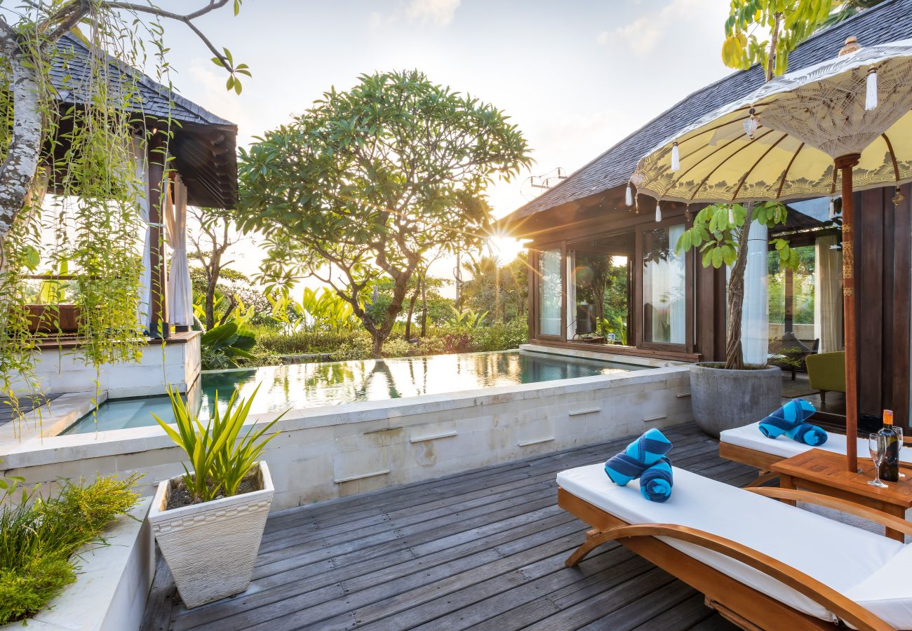 Villa in Seminyak - The chands two A- 2 bedroom frontline villa with stunning Bali sea views