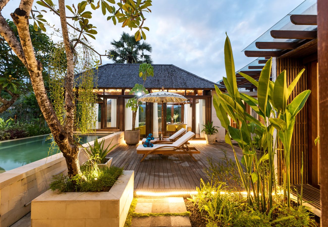 Villa in Seminyak - The chands two A- 2 bedroom frontline villa with stunning Bali sea views