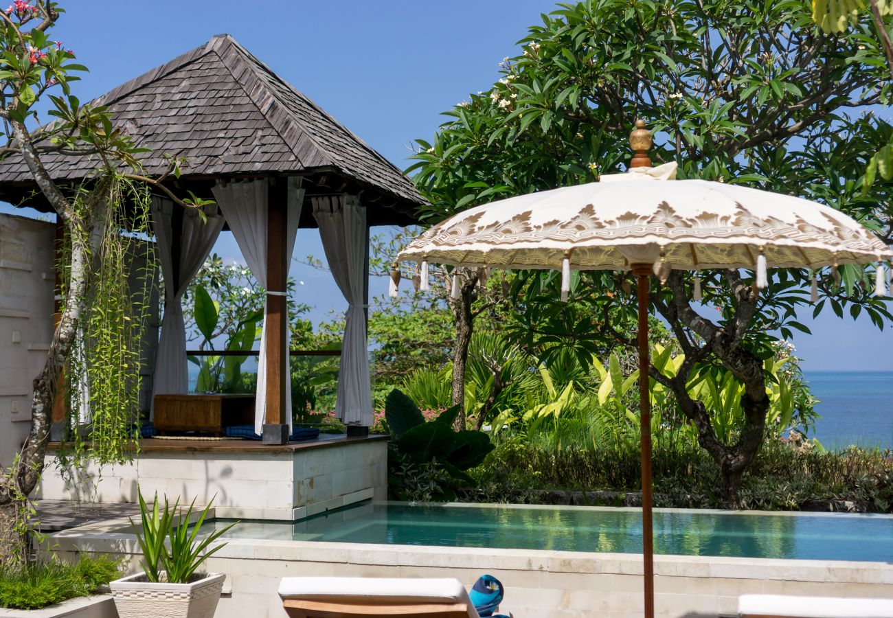 Villa in Seminyak - The chands two A- 2 bedroom frontline villa with stunning Bali sea views