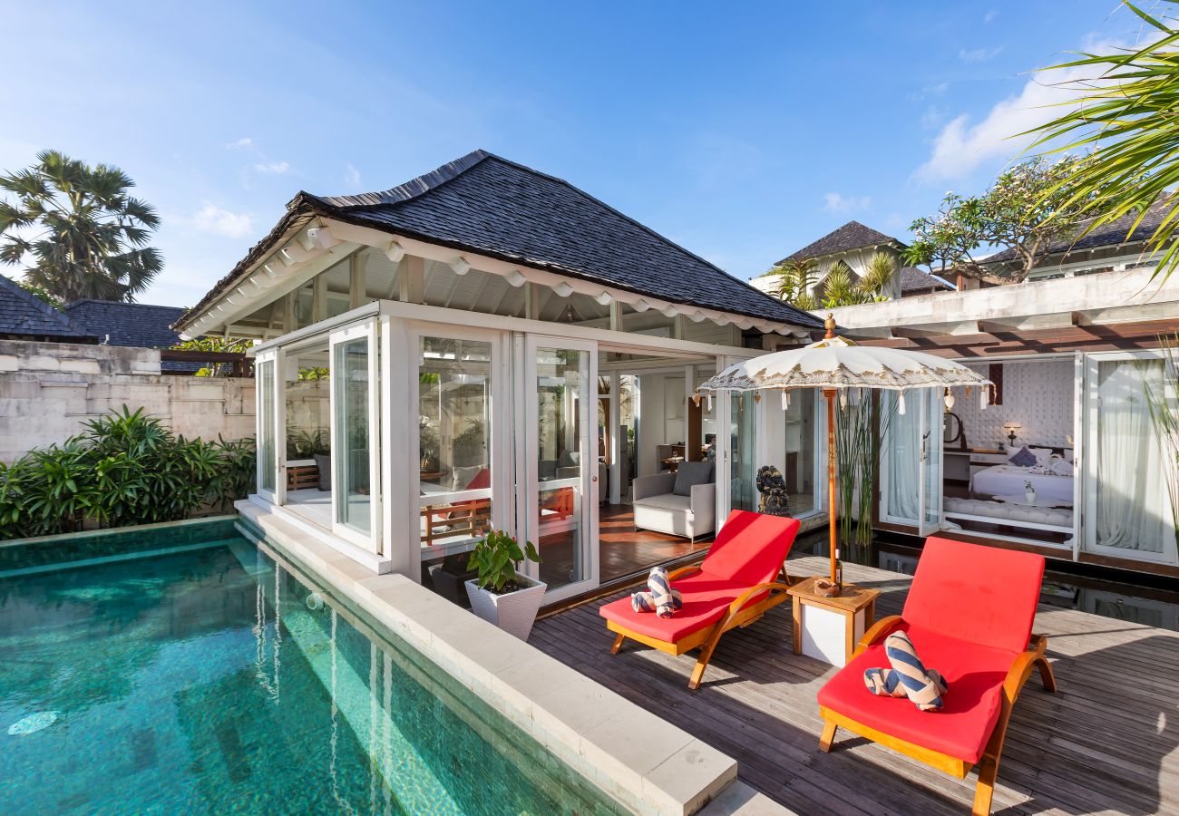 Villa in Seminyak - The chands one B- 1 bedroom frontline house with stunning Bali sea views