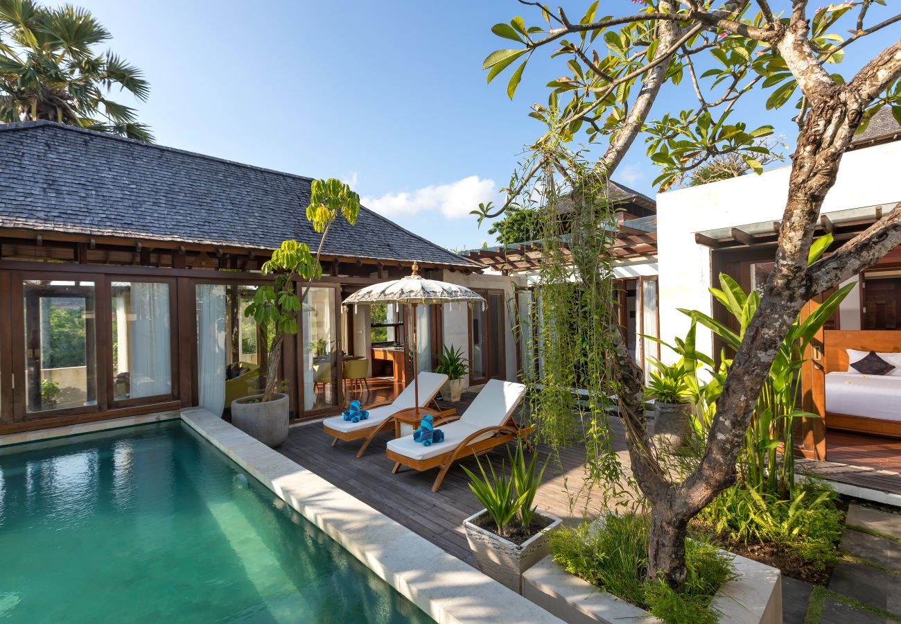 Villa in Seminyak - The chands two B- 2 bedroom frontline villa with stunning Bali sea views