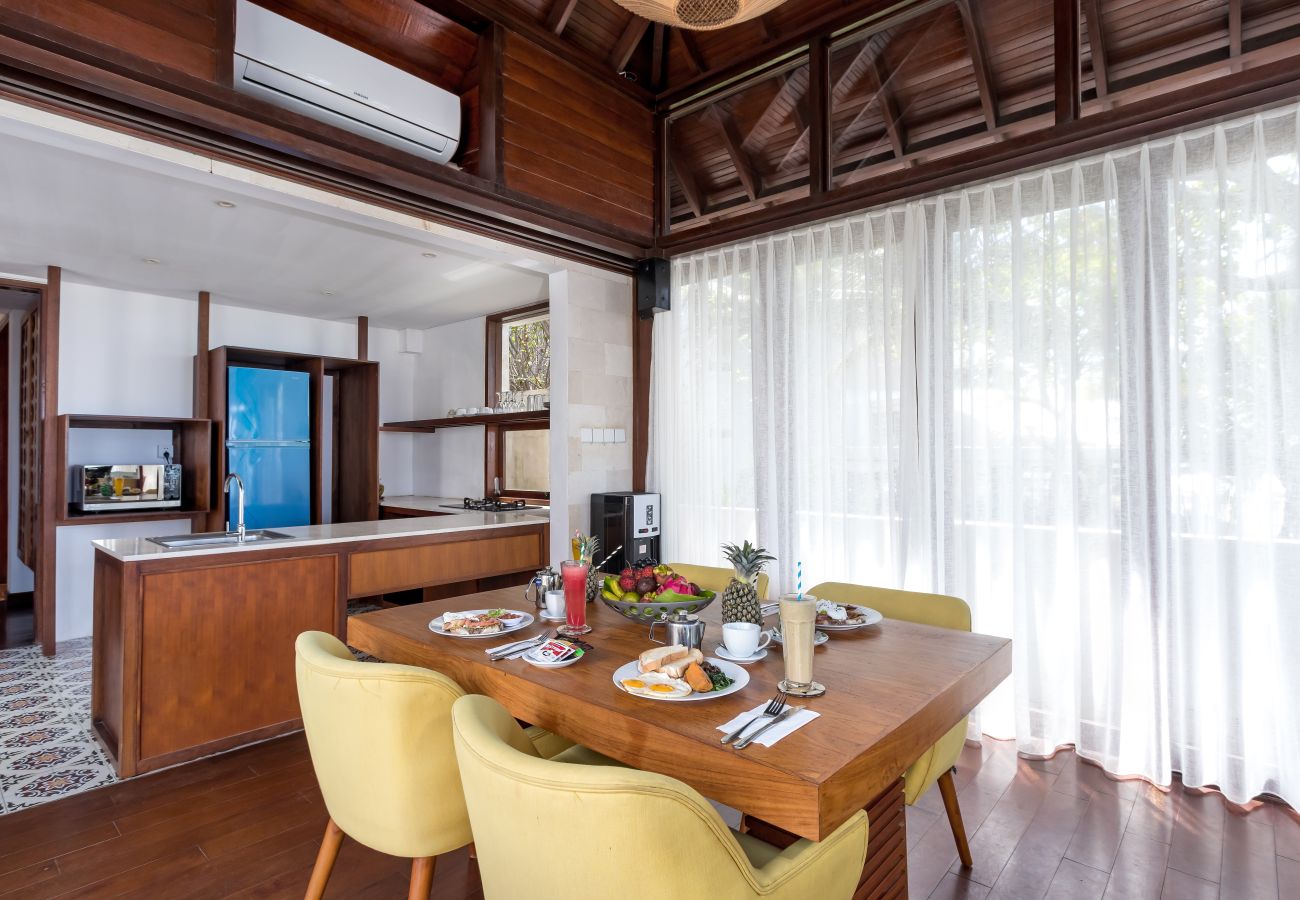 Villa in Seminyak - The chands two D- 2 bedroom frontline villa with stunning Bali sea views