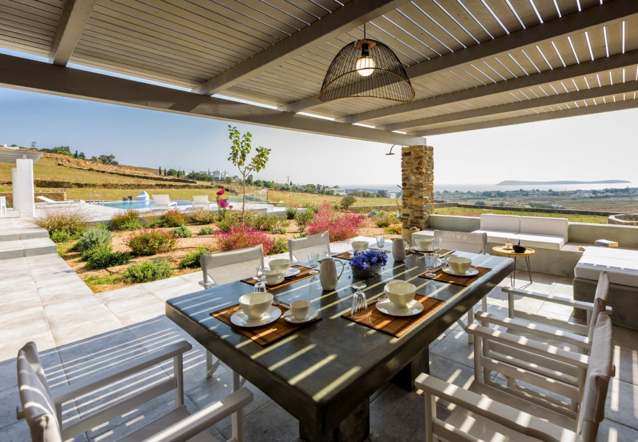 Villa in Paros - Beautiful house for 10 people near of Golden Beach with beautiful sea views