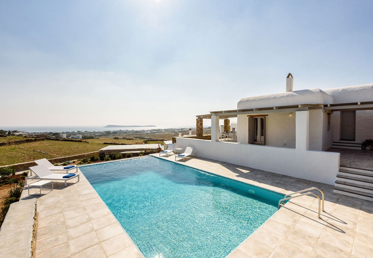 Villa in Paros - Beautiful house for 8 people near the beach of Golden Beach with beautiful sea views