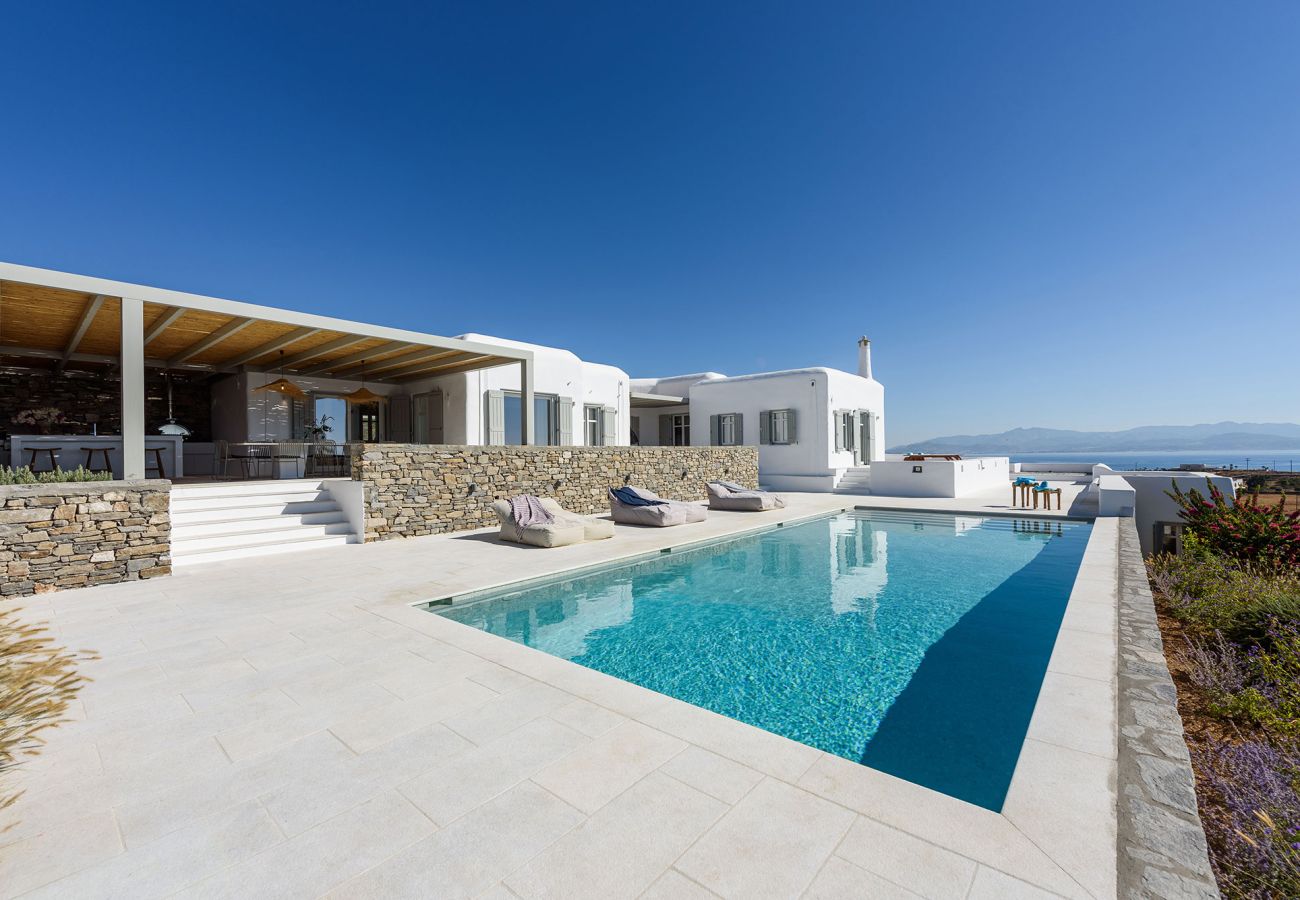 Villa in Paros -  Spectacular house for 14 people with beautiful sea views near Golden Beach