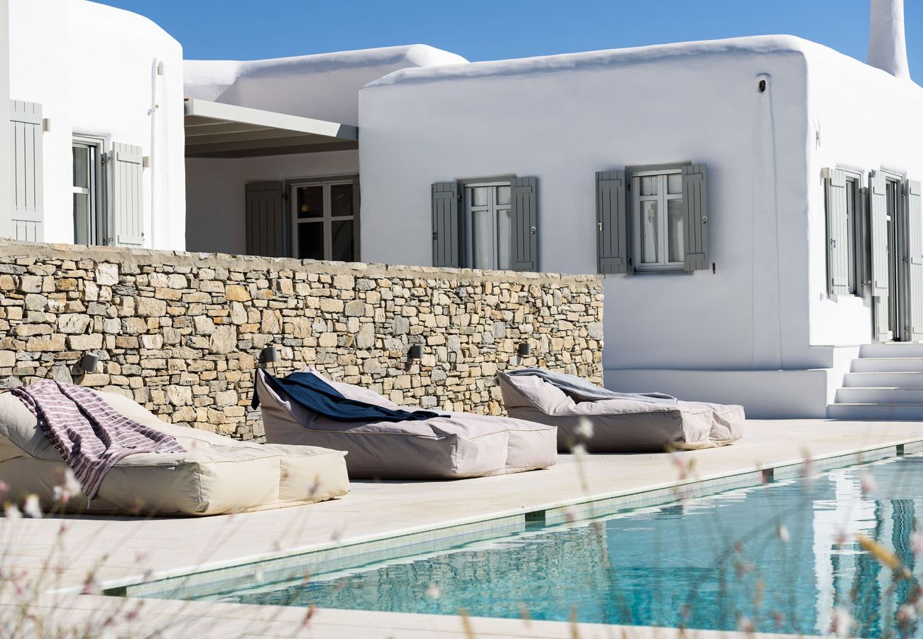 Villa in Paros -  Spectacular house for 14 people with beautiful sea views near Golden Beach