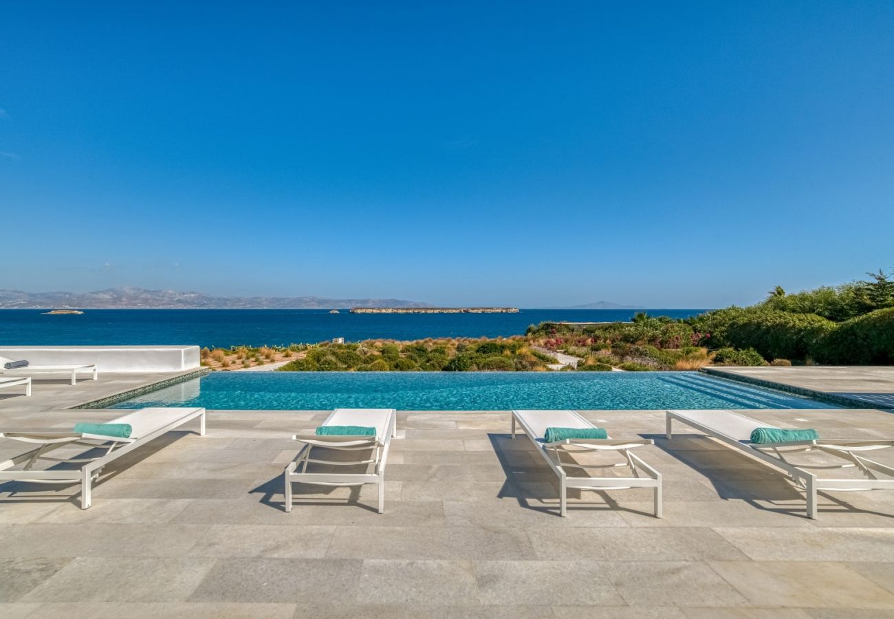 Villa in Paros - Spectacular house for 10 people with stunning sea views near Golden Beach