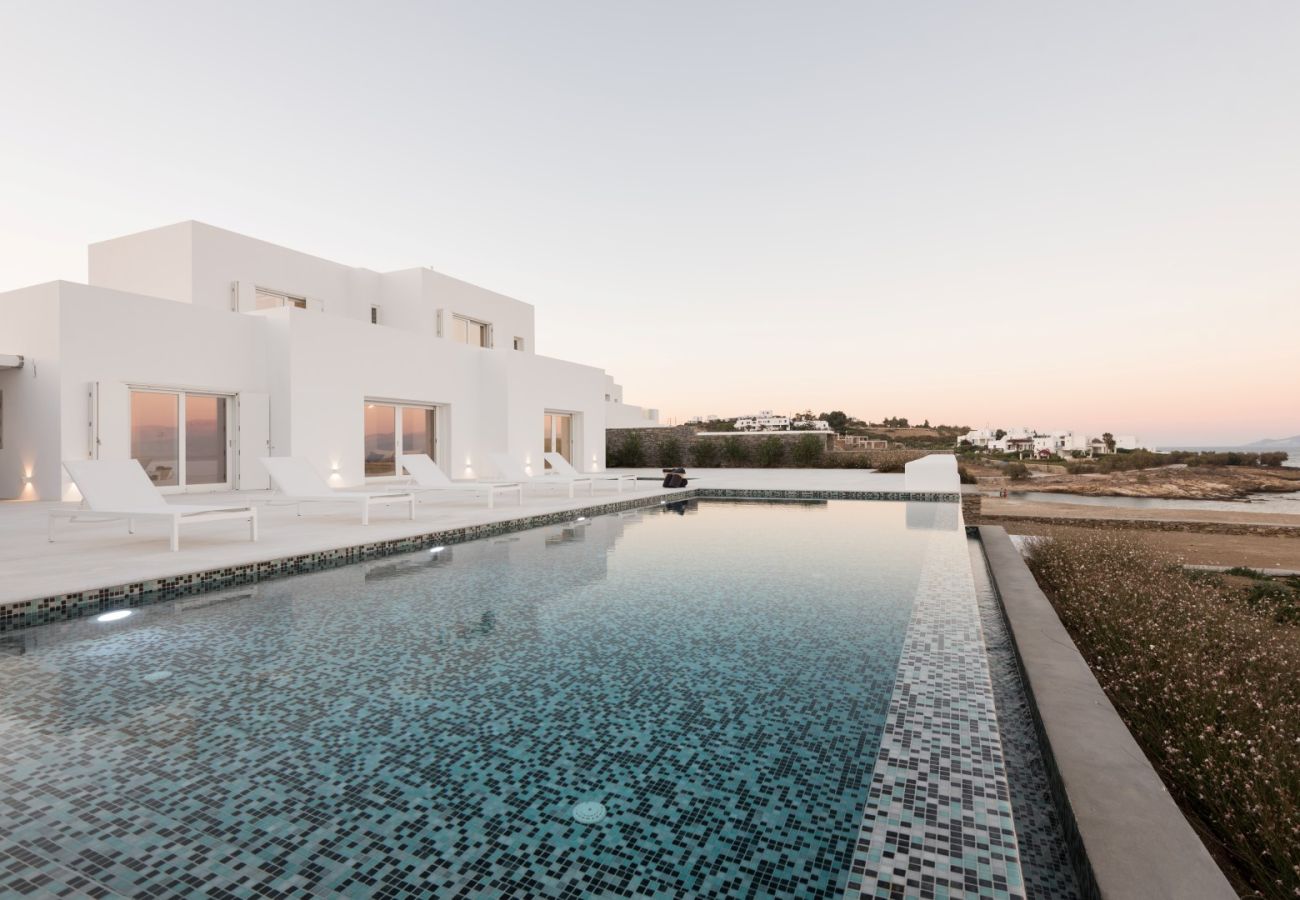 Villa in Paros - Spectacular house for 10 people with stunning sea views near Golden Beach