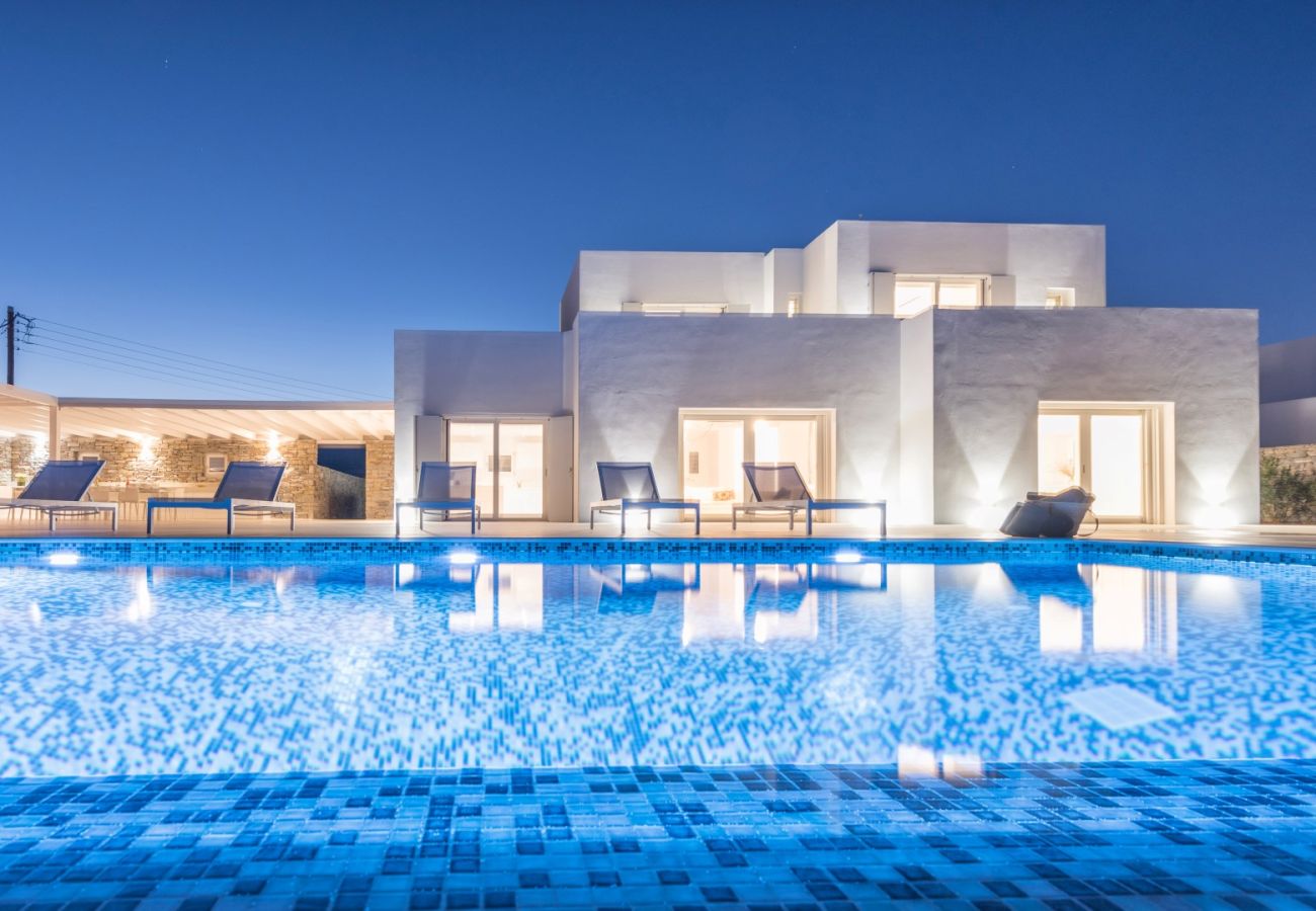 Villa in Paros - Spectacular house for 10 people with stunning sea views near Golden Beach