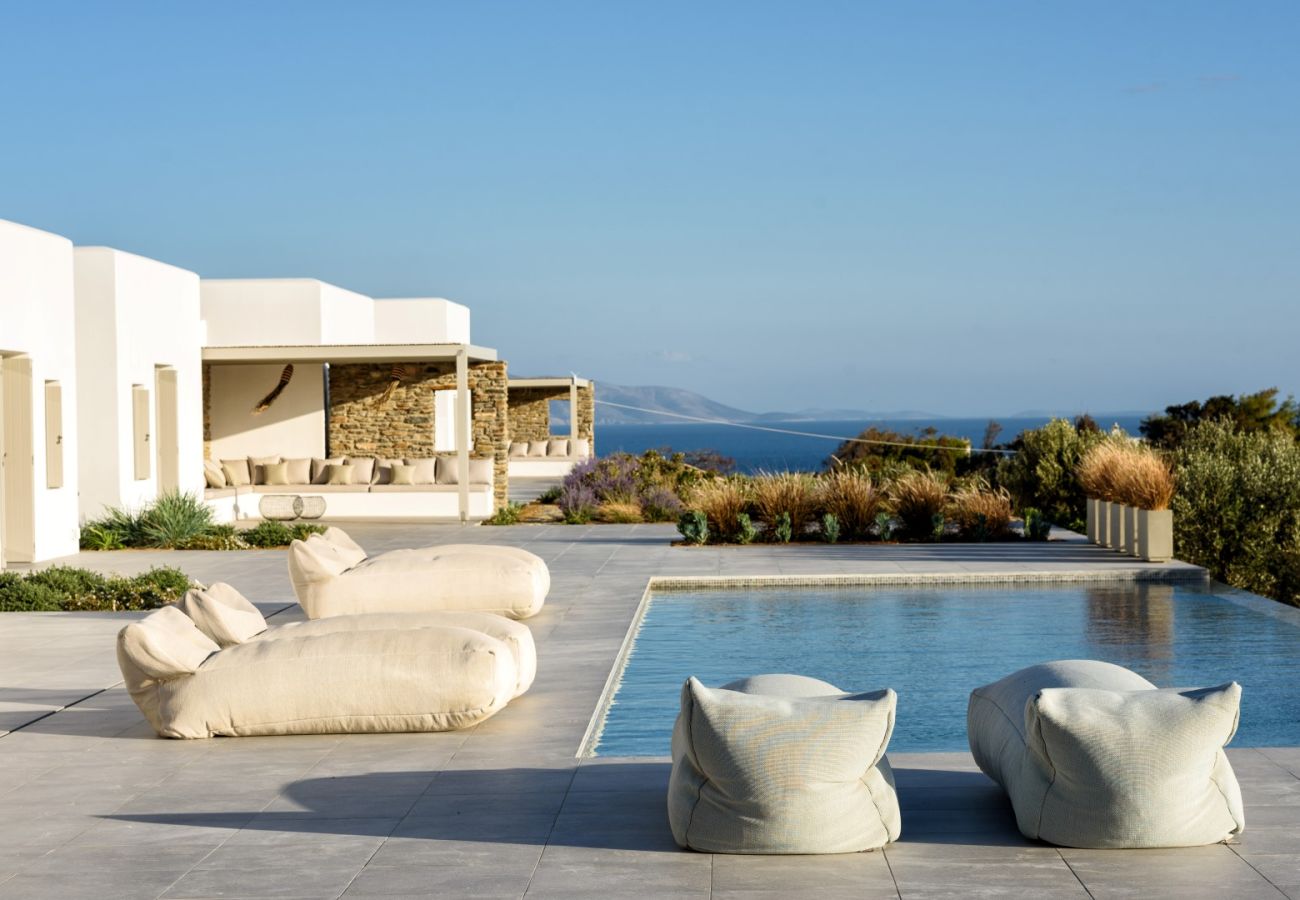 Villa in Paros - Elea - Magnificent house with pool for 10 people and sea views in Golden Beach (Greece)