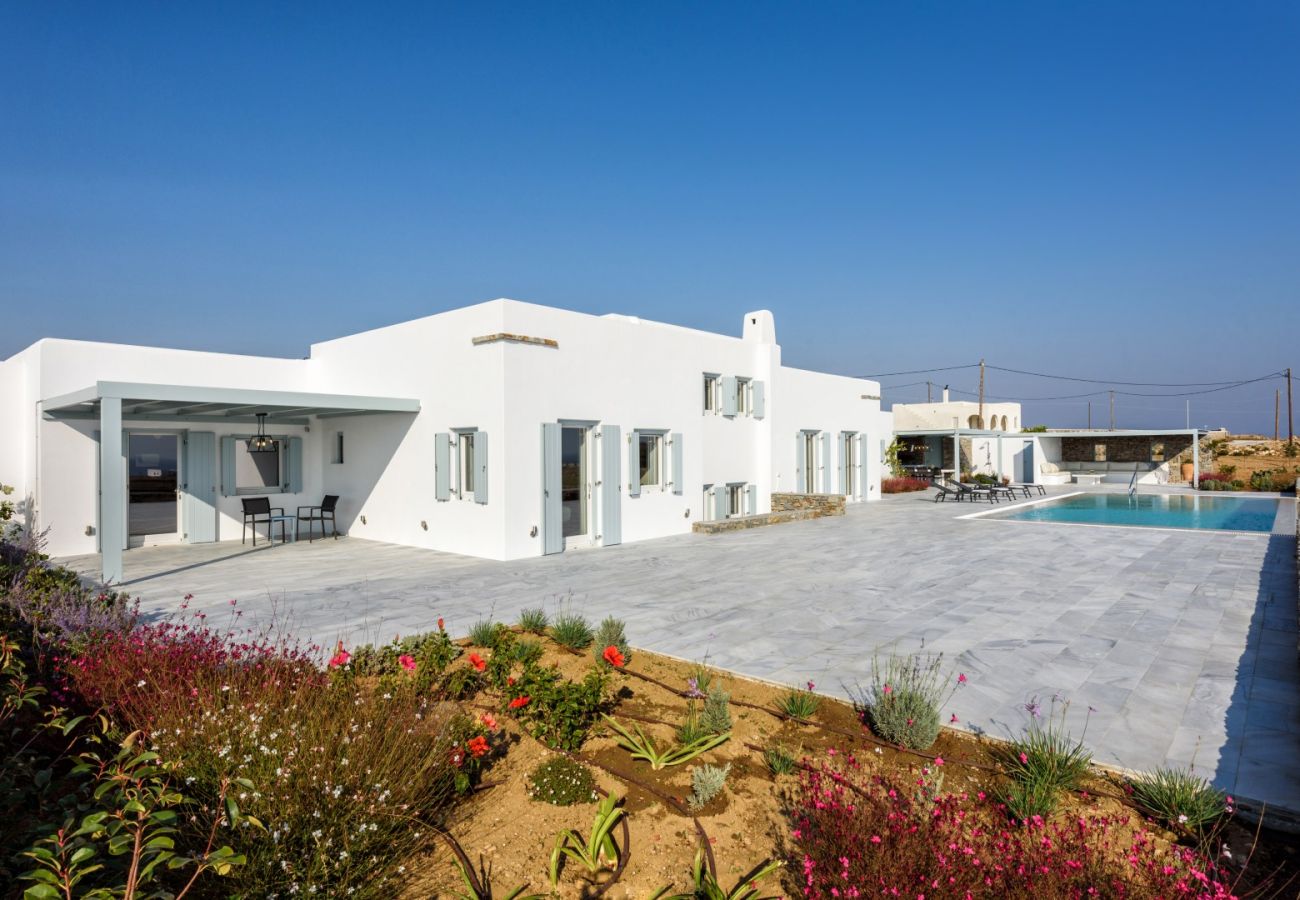 Villa in Paros -  Electra -Villa for 10 people with beautiful sea views in Paros