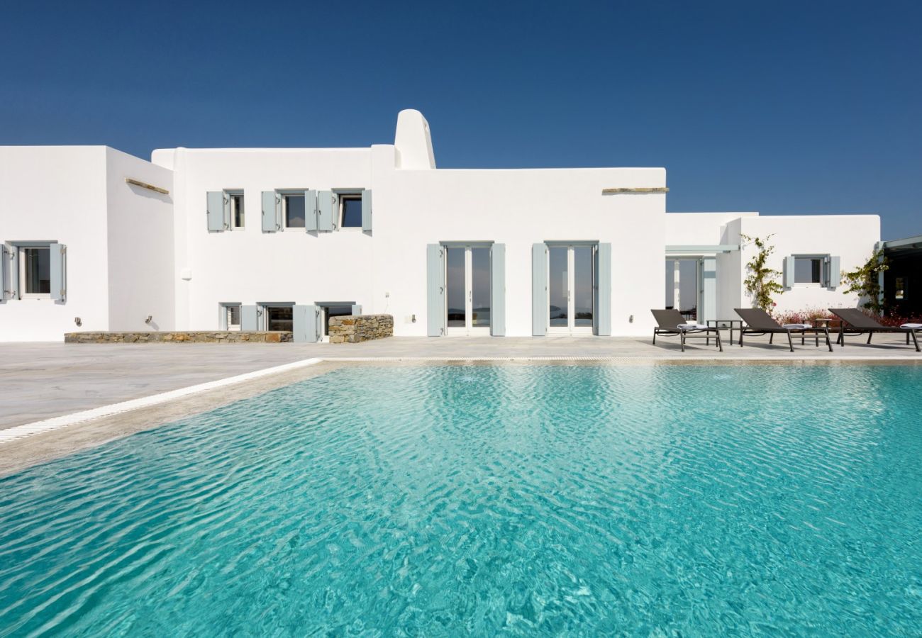 Villa in Paros -  Electra -Villa for 10 people with beautiful sea views in Paros