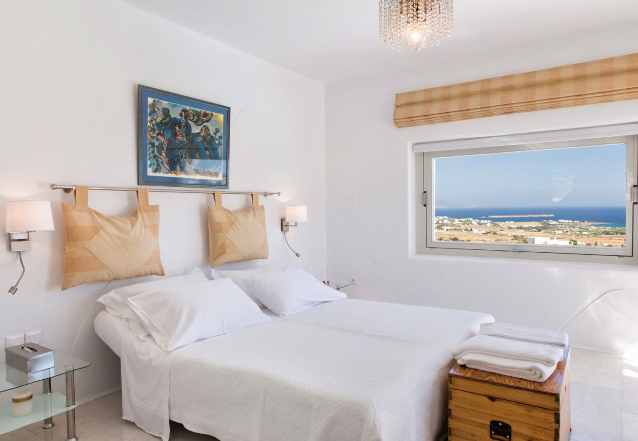 Villa in Paros - Eos - Villa for 10 people near the beach of Golden Beach (Greece)