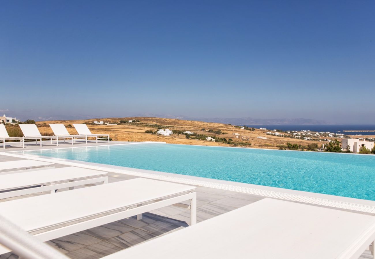 Villa in Paros - Eos - Villa for 10 people near the beach of Golden Beach (Greece)