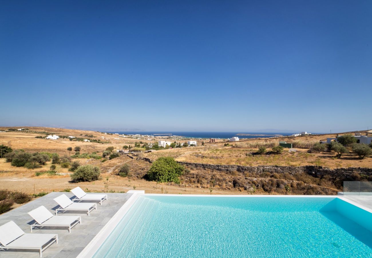 Villa in Paros - Eos - Villa for 10 people near the beach of Golden Beach (Greece)