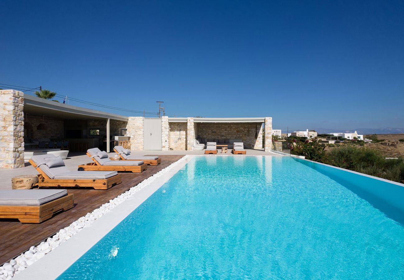 Villa in Paros - Lenora - Spectacular 4 bedroom house with beautiful sea views near Golden Beach (Greece)