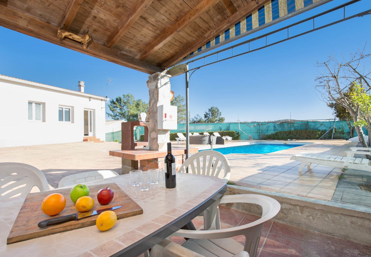 Villa à Lloret de Mar - 2AL01 -Maison simple avec piscine privée située dans un quartier résidentiel très calme