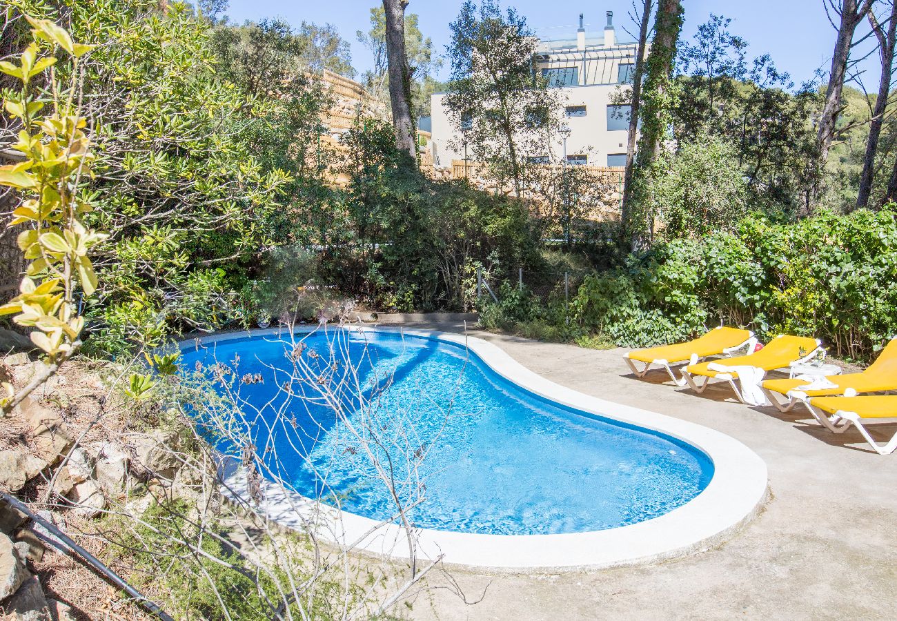 Appartement à Llafranc - 1CAR PL - Appartement simple avec piscine commune près de la plage de Llafranc