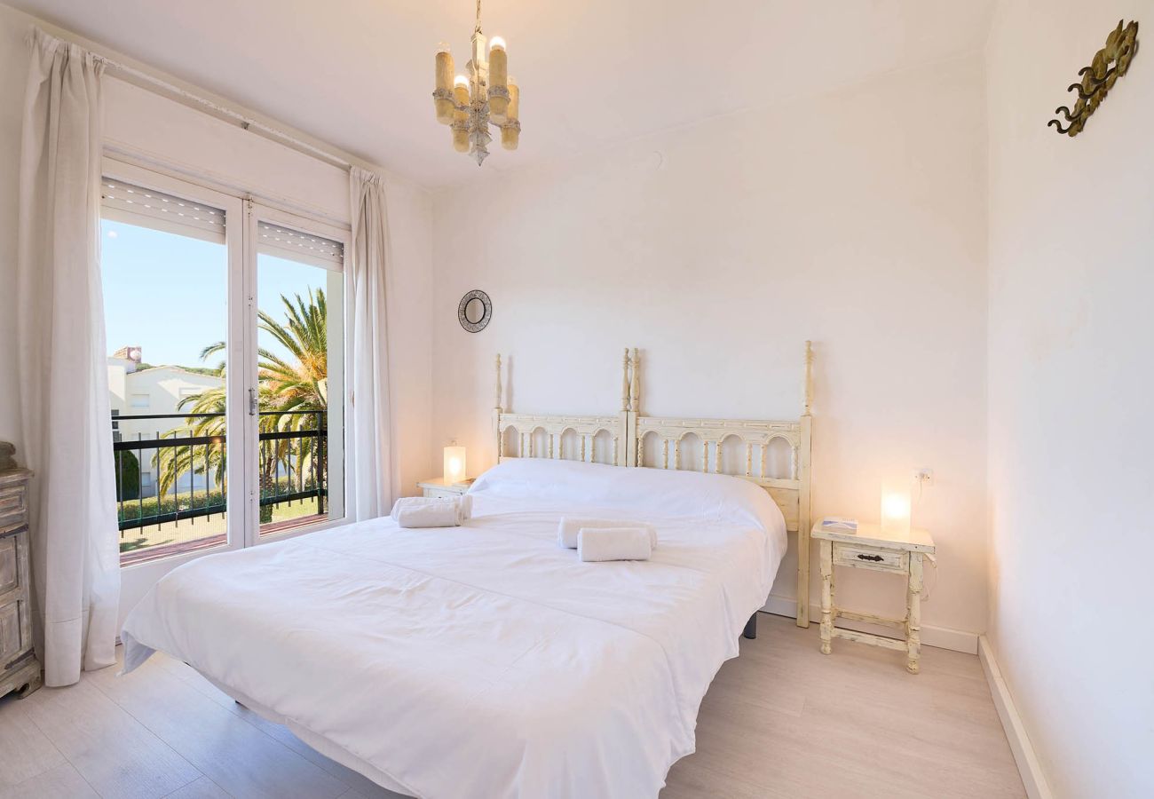 Appartement à Calella de Palafrugell - 1CB X3 - Appartement avec 2 chambres dans un quartier très calme avec jardin et piscine communautaires près de la plage de Calella de Palafrugell