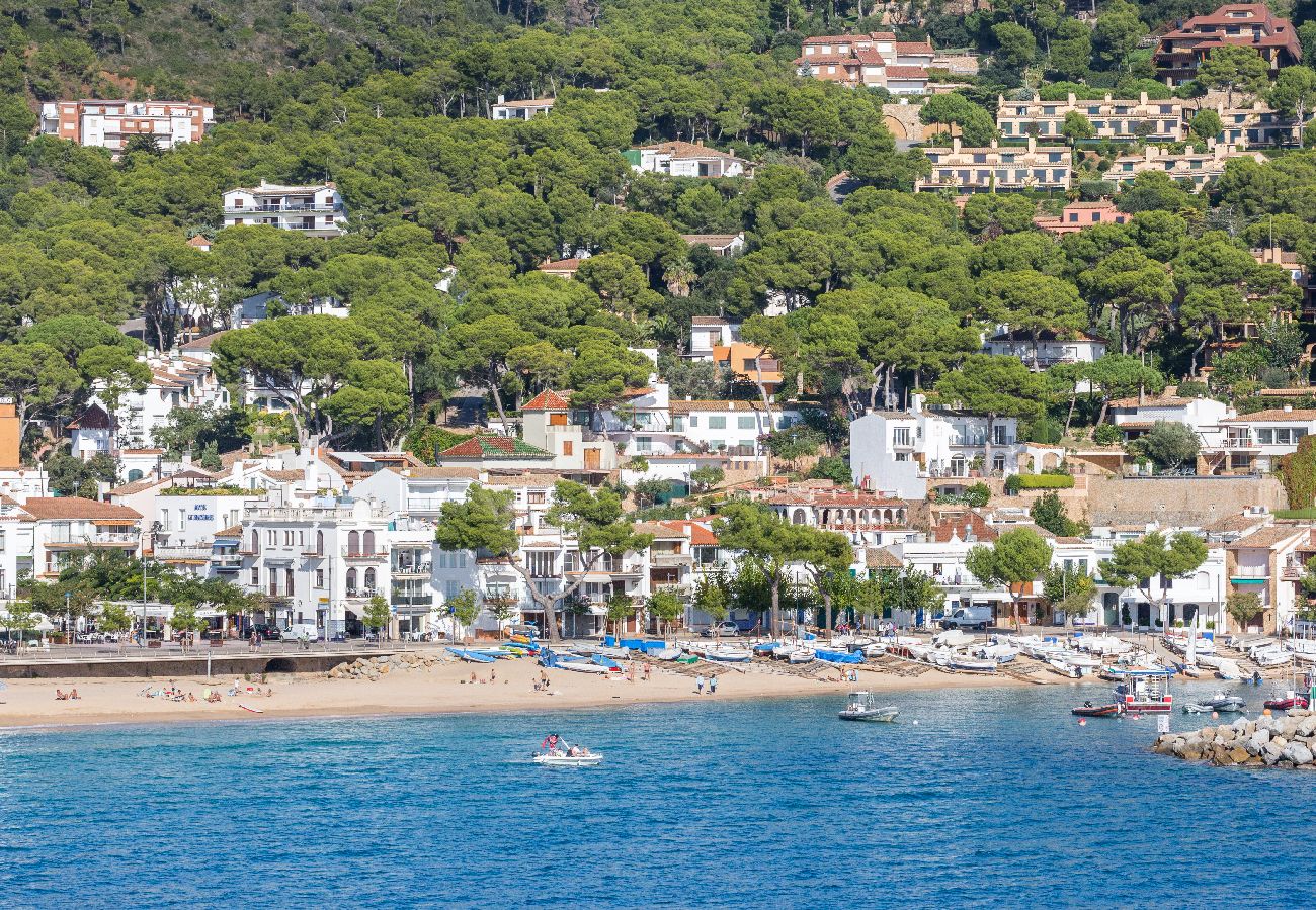 Appartement à Llafranc - 1GRE - Appartement au rez-de-chaussée entièrement rénové à quelques minutes à pied de la plage tranquille de Llafranc