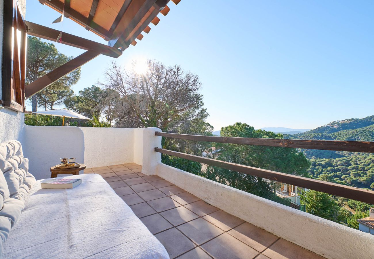 Villa à Lloret de Mar - 2SER01 - Maison de 3 chambres avec piscine privée et vue sur la mer située très près de la plage