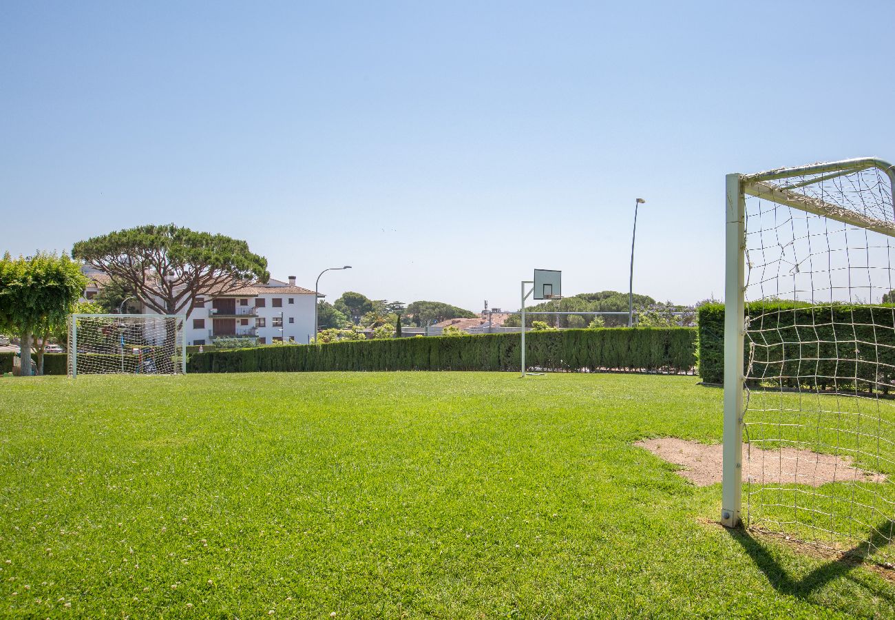 Appartement à Calella de Palafrugell - 1I 58 - Appartement rénové avec piscine commune situé à quelques minutes à pied de la plage de Calella de Palafrugell