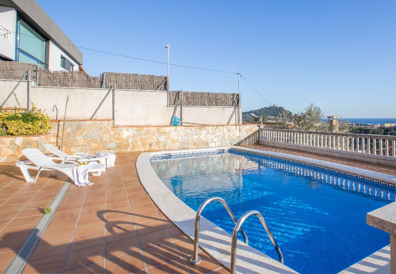 Villa à Blanes - 2MAER01 - Maison pour 9 personnes avec piscine privée située près de la plage de Blanes