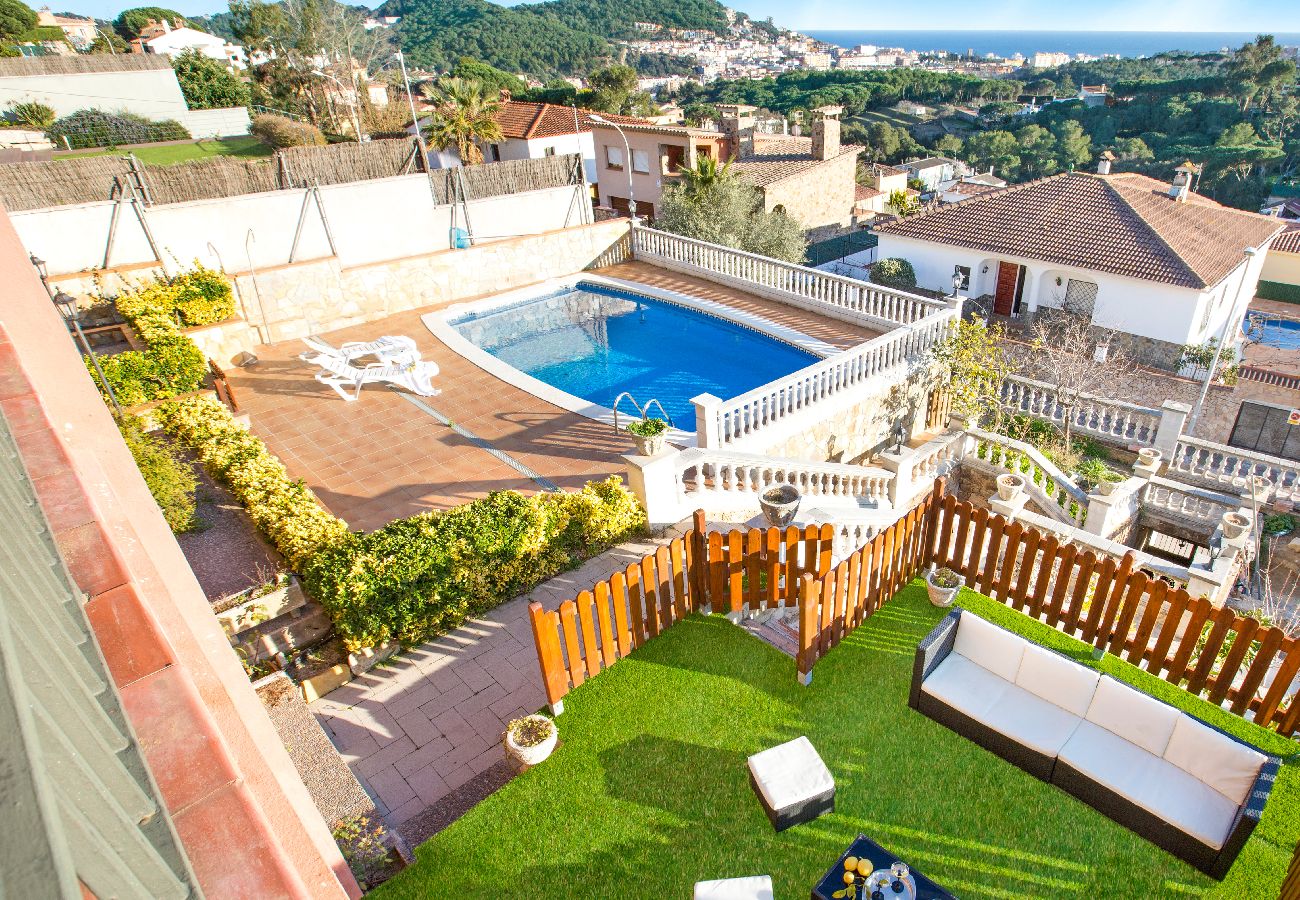 Villa à Blanes - 2MAER01 - Maison pour 9 personnes avec piscine privée située près de la plage de Blanes