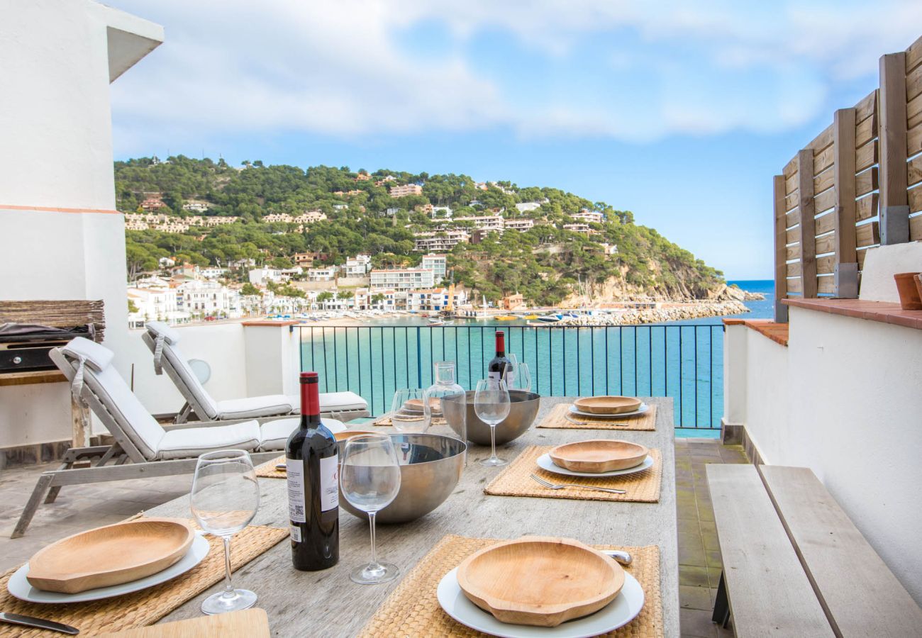 Villa à Llafranc - 1MIRAD 01 - Grande maison rénovée avec beaucoup de goût, avec une vue fantastique sur la mer et un accès direct à la plage de Llafranc