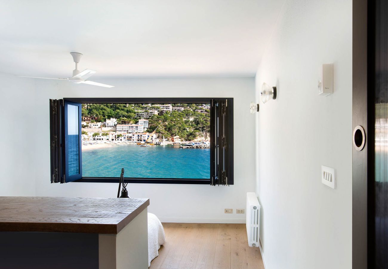 Villa à Llafranc - 1MIRAD 01 - Grande maison rénovée avec beaucoup de goût, avec une vue fantastique sur la mer et un accès direct à la plage de Llafranc