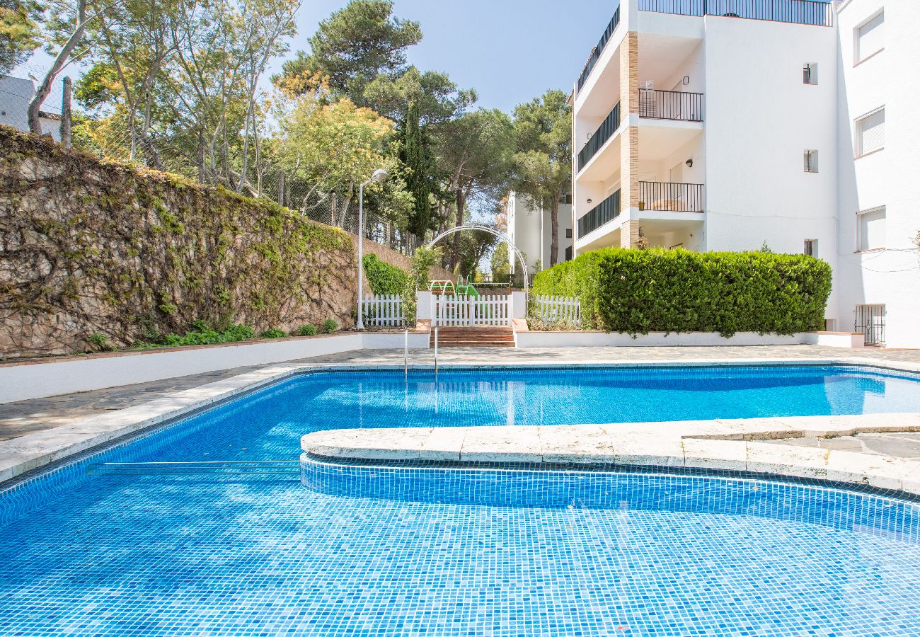 Appartement à Llafranc - 1OREN 01 - Appartement simple avec piscine commune situé à quelques minutes à pied de la plage de Llafranc