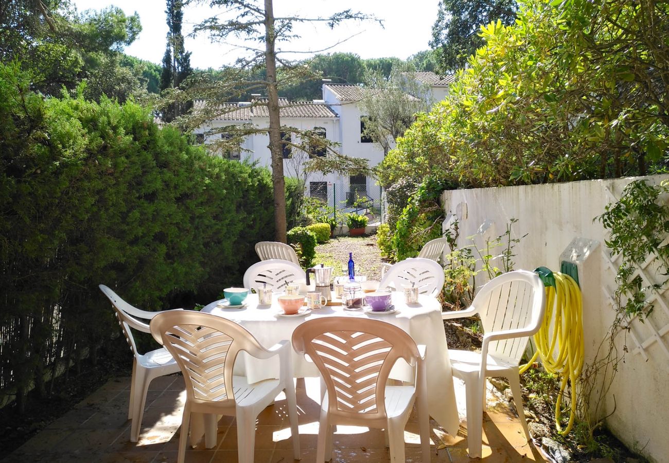 Villa à Calella de Palafrugell - 1PX 65 - Maison confortable pour 8 personnes avec piscine commune à 800m de la plage de Calella de Palafrugell