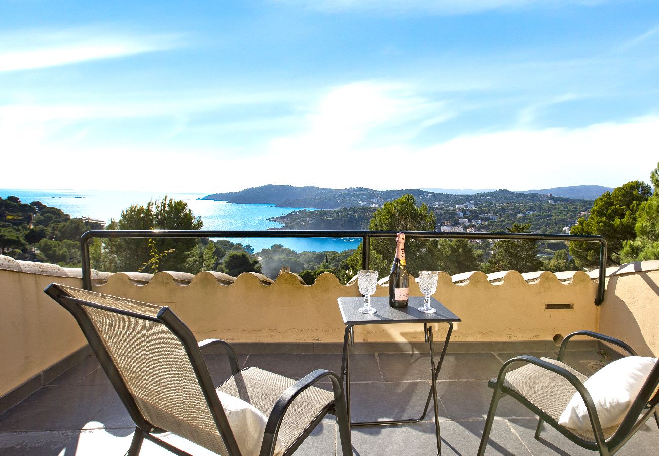 Villa à Llafranc - 1SB 01 - Belle maison avec jardin privé et piscine communautaire près de la plage de Llafranc