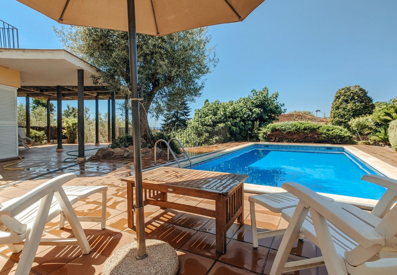 Villa à Blanes - 2FRA02 - Maison avec piscine privée dans une zone residentielle