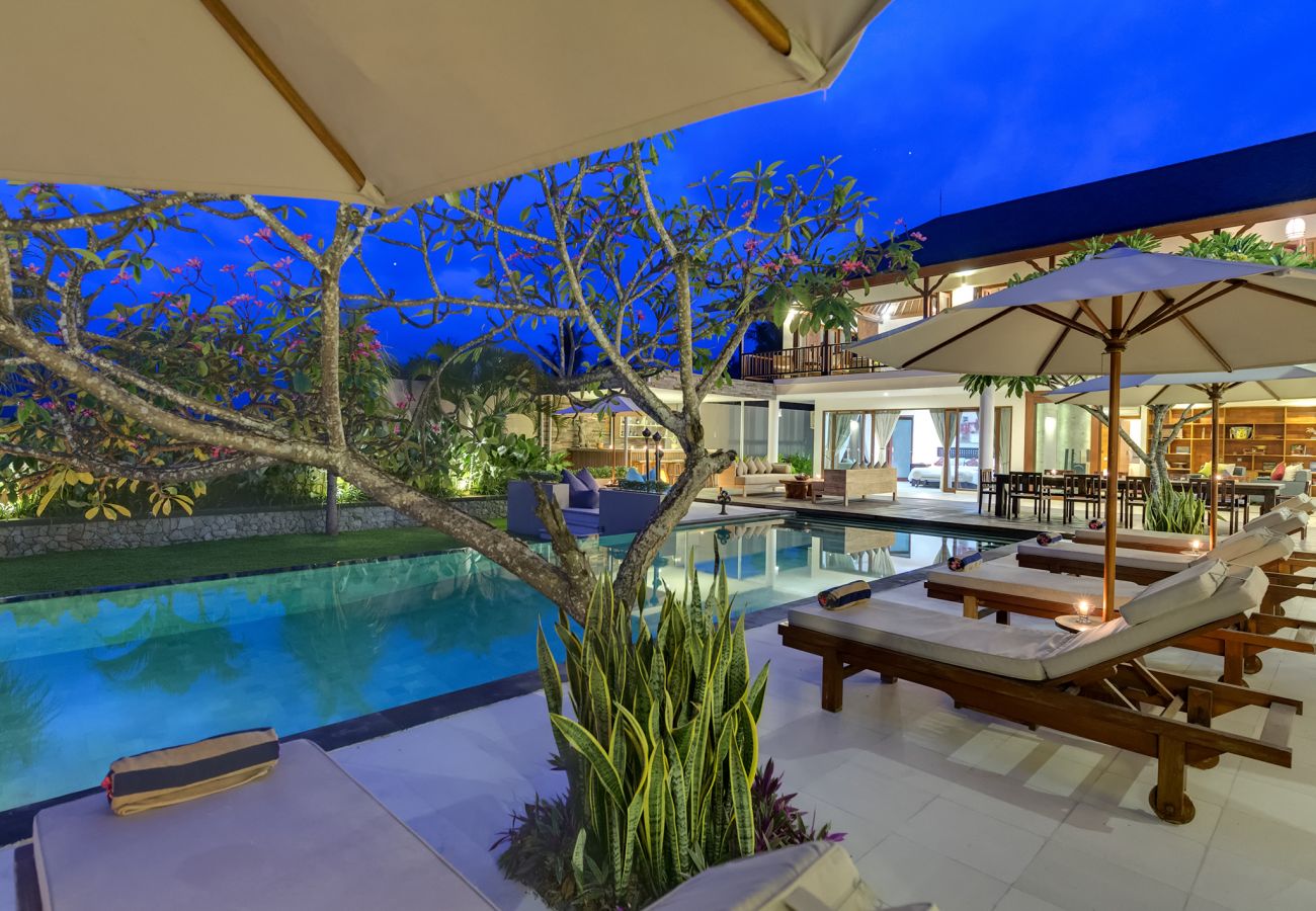 Villa à Manggis - Asada - Villa avec piscine près de la plage à Bali