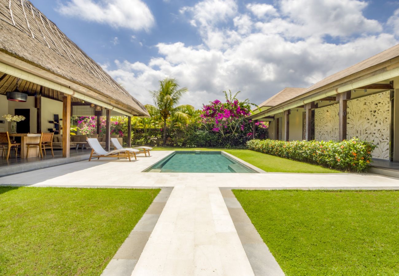 Villa à Uluwatu - Akilea Estate - spectaculaire maison de 14 chambres avec piscine a Bali