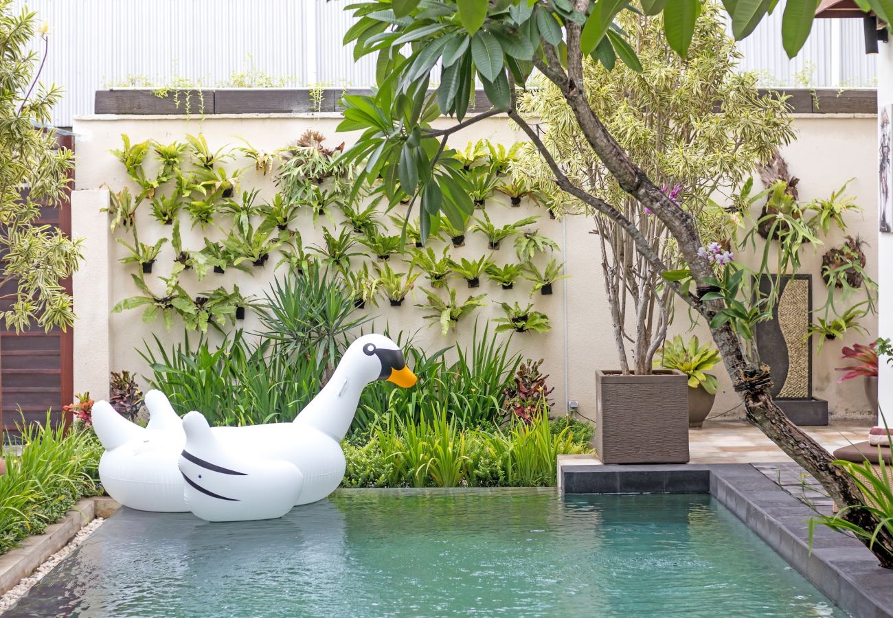 Villa à Kerobokan - Amrina- Maison 3 chambres avec piscine à Bali