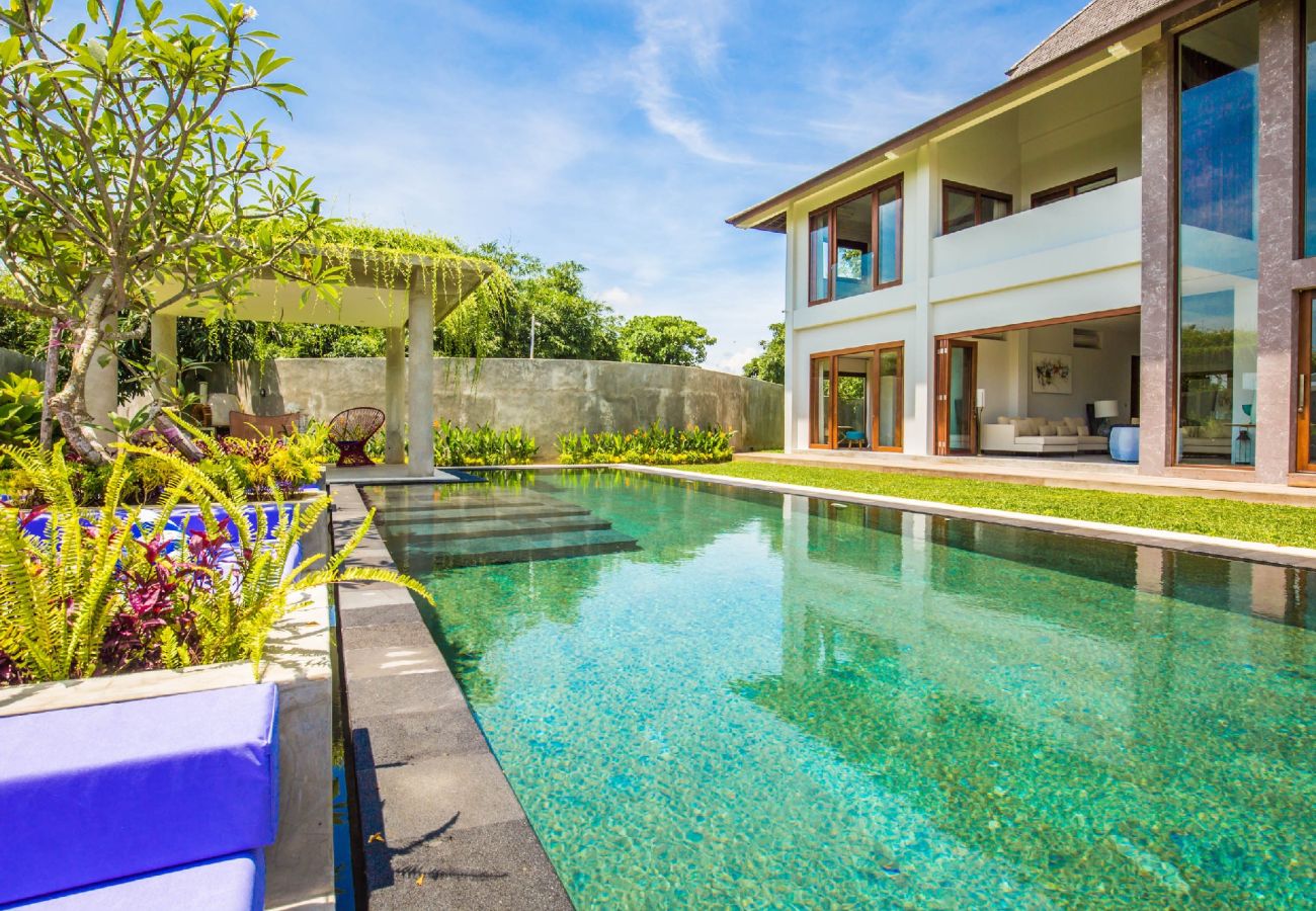 Villa à Sanur - Delphino- Villa spectaculaire pour 10 personnes avec vue sur la mer près de la plage de Bali