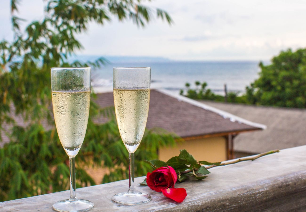 Villa à Sanur - Delphino- Villa spectaculaire pour 10 personnes avec vue sur la mer près de la plage de Bali