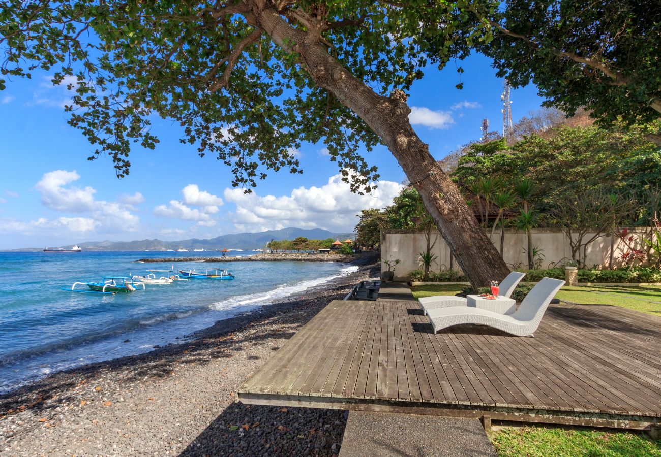 Villa à Candidasa - pantai candidasa - Belle maison de 2 chambres avec vue imprenable sur la mer à Bali